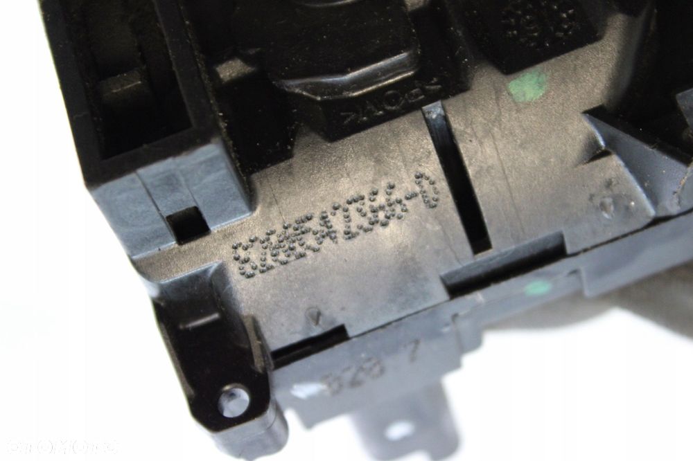 ZAMEK DRZWI PRAWY TYŁ RENAULT KANGOO II Bus 8200542366 - 8