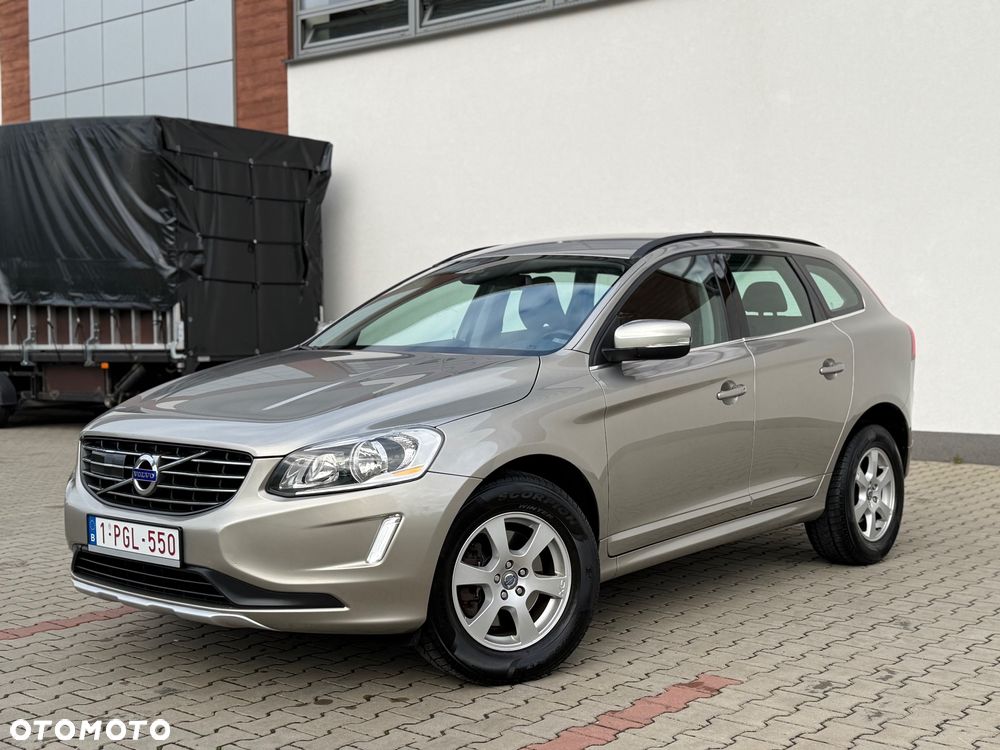 Volvo XC 60 D4 AWD Geartronic Momentum - 2