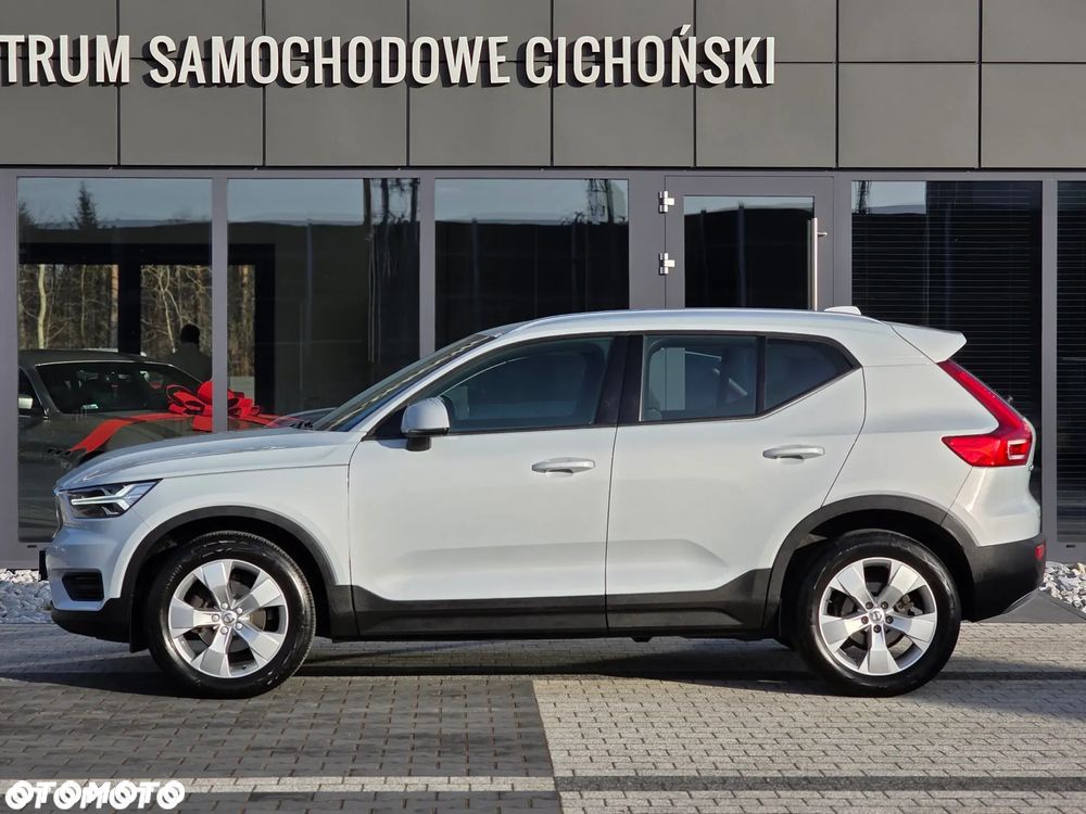 Volvo XC 40 T3 Momentum Pro - 12