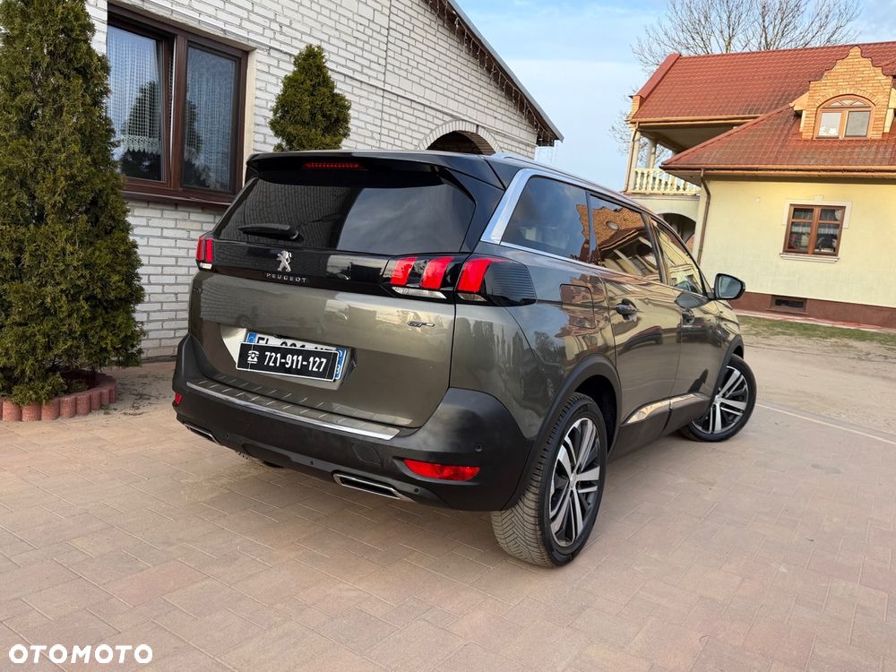Peugeot 5008 - 24