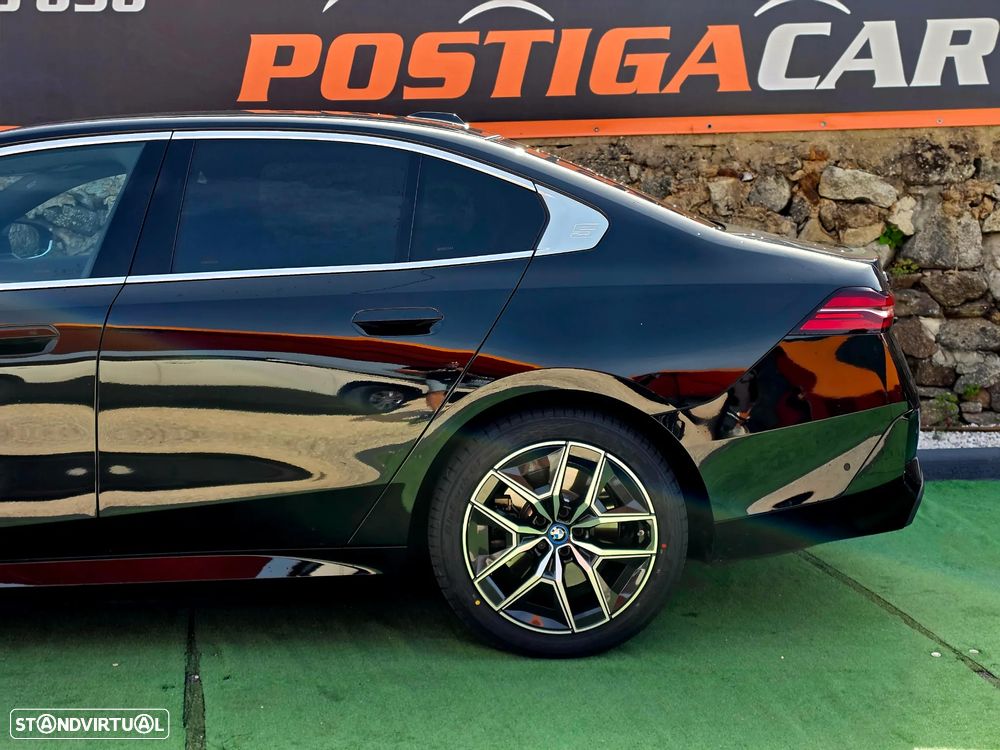 BMW i5 eDrive40 Pack Desportivo M - 25