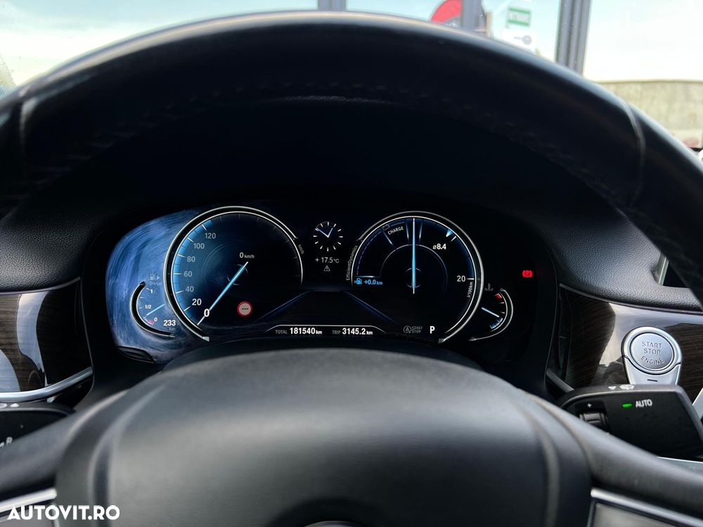 BMW Seria 7 - 26