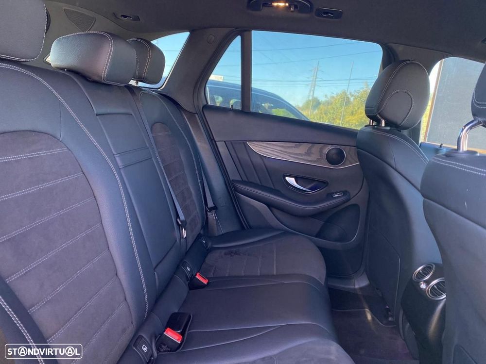 Mercedes-Benz GLC 300 de 4Matic 9G-TRONIC - 34
