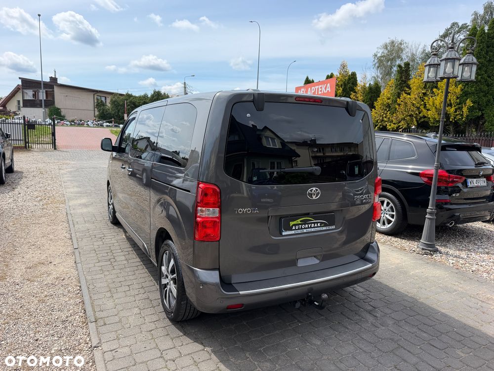 Toyota Proace Verso 2.0 D4-D Medium VIP - 32