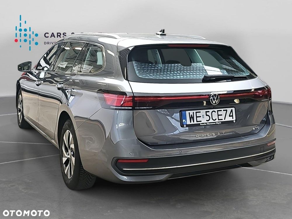 Volkswagen Passat - 27