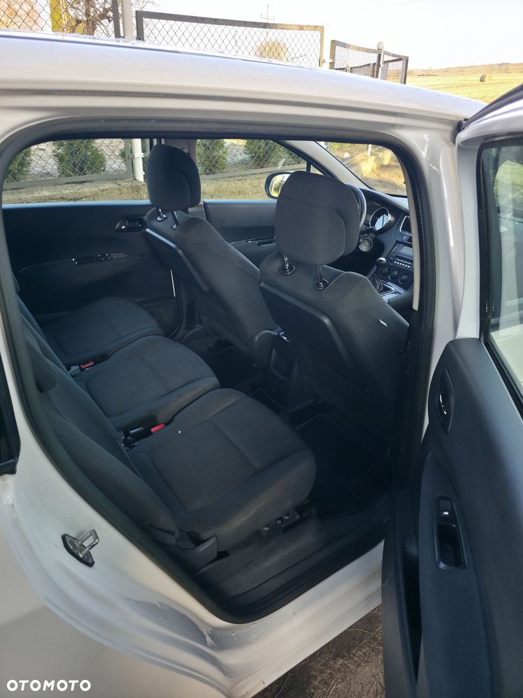 Peugeot 5008 - 14