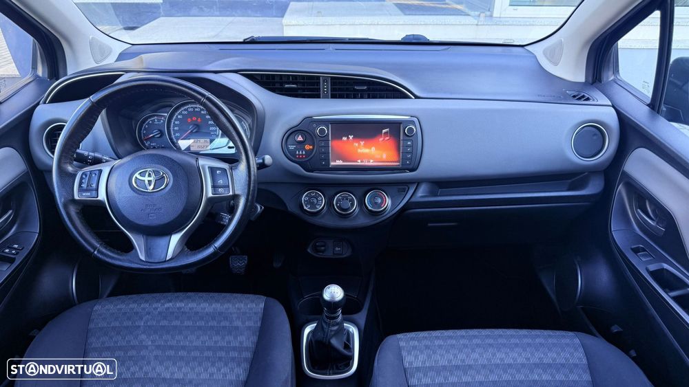 Toyota Yaris 1.4 D-4D Comfort - 14