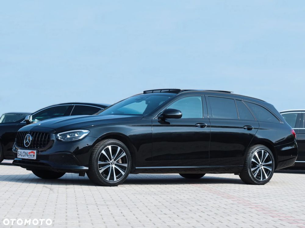 Mercedes-Benz Klasa E 300 9G-TRONIC Night Edition - 31