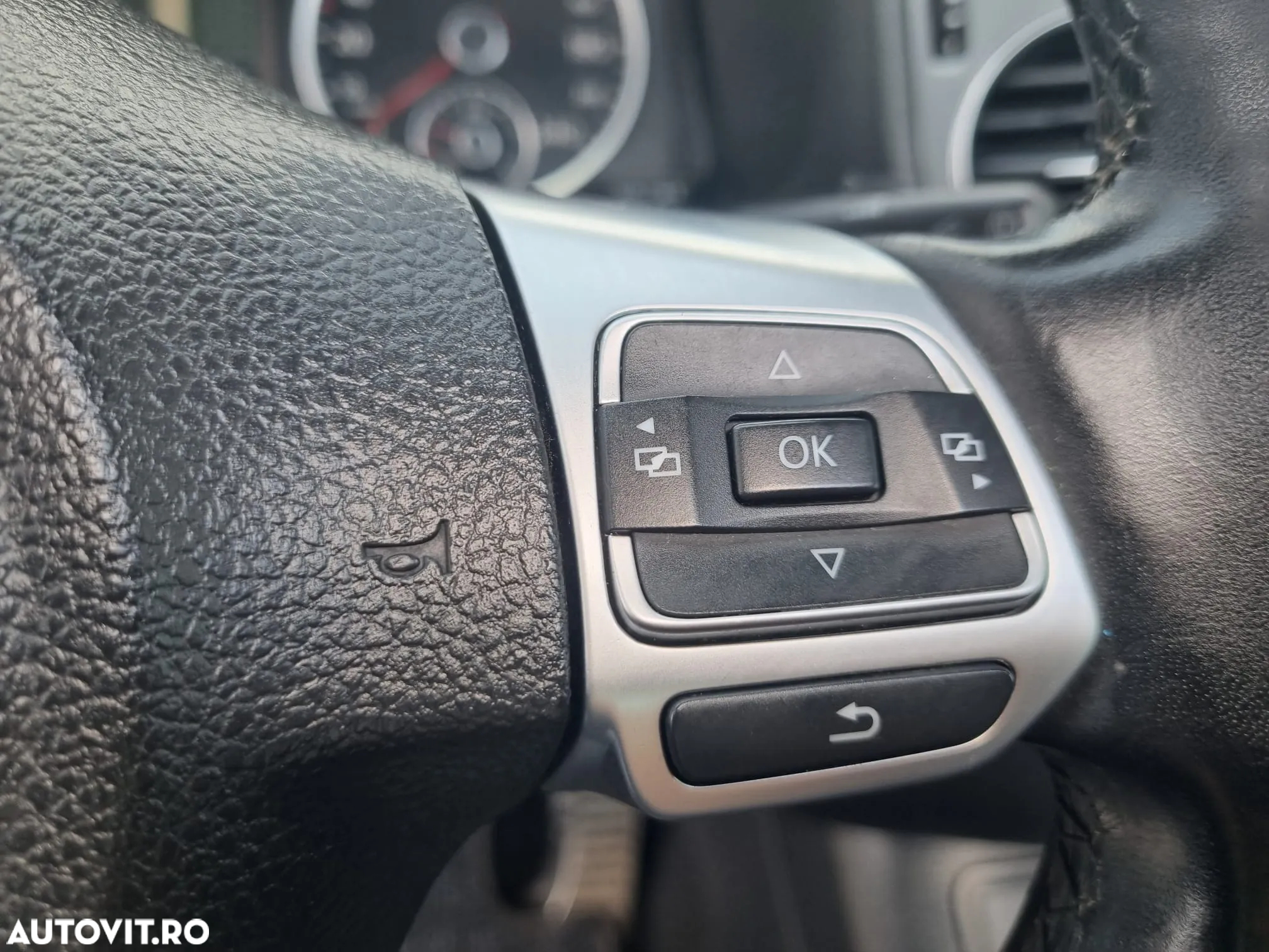 Volkswagen Tiguan 2.0 TDI DPF BlueMotion Technology Exclusive - 21