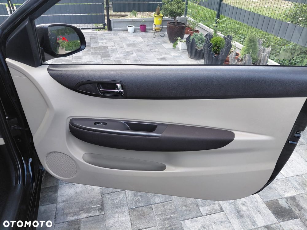 Hyundai i20 1.25 Comfort - 12