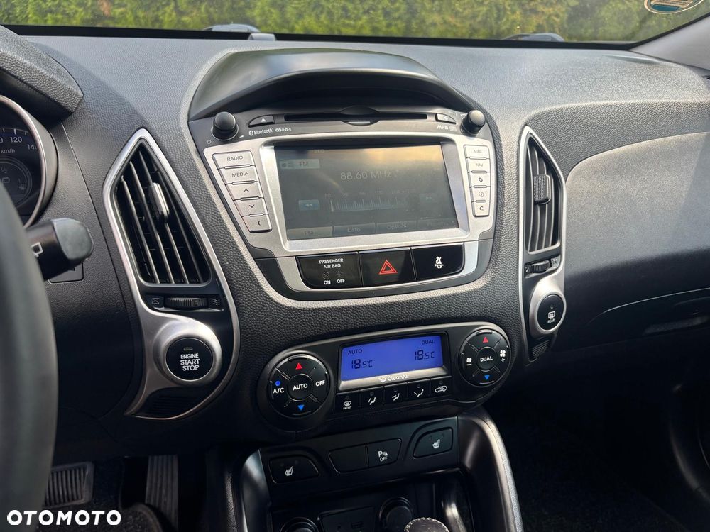 Hyundai ix35 2.0 4WD Automatik Premium - 24