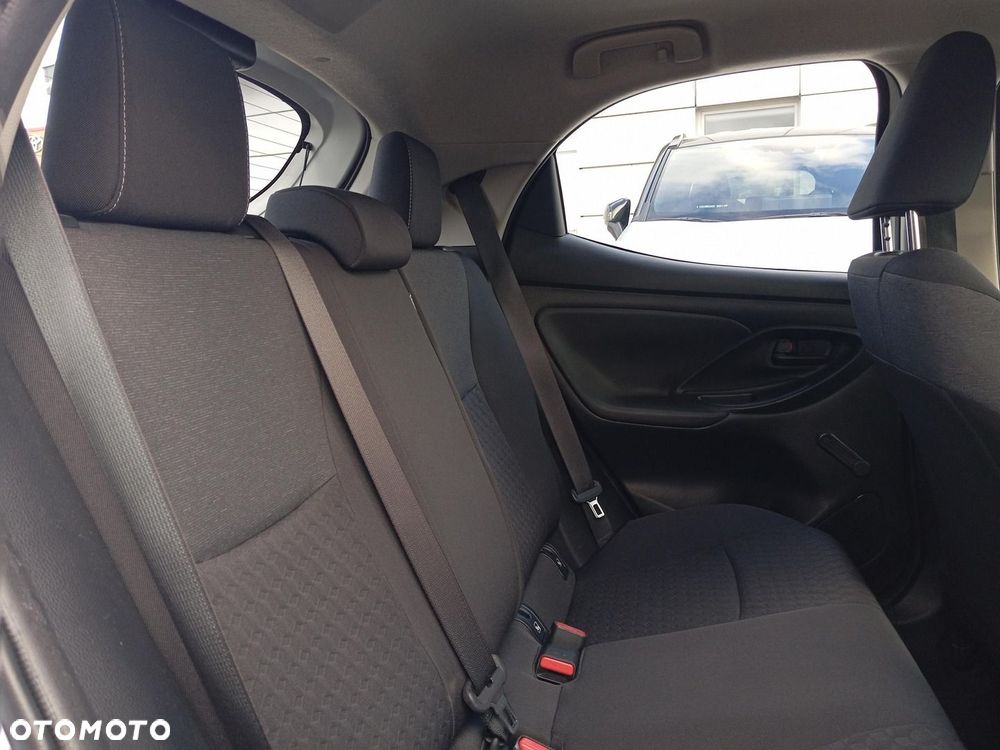 Toyota Yaris - 12