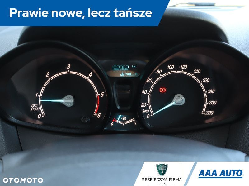 Ford Tourneo Courier - 12