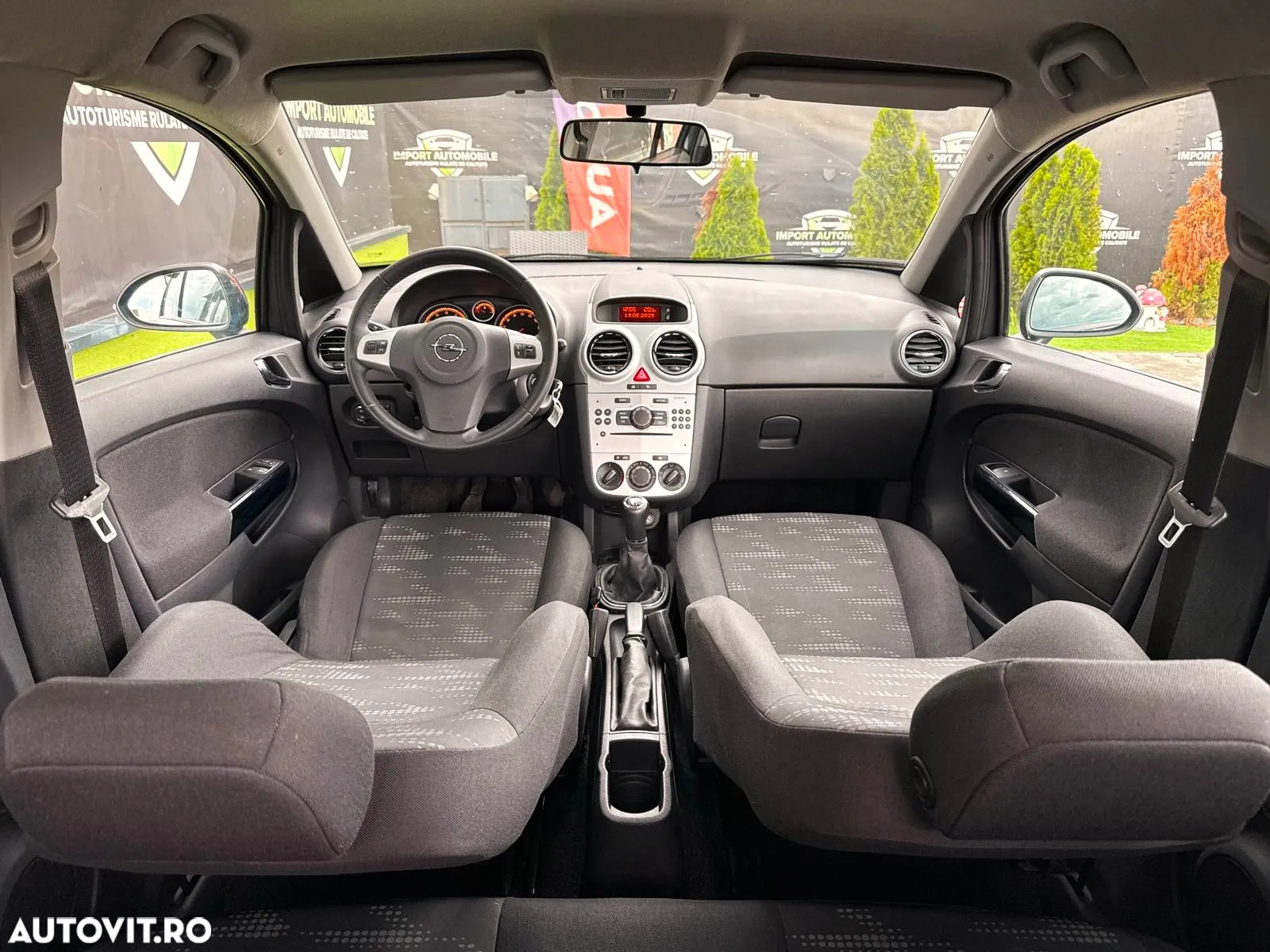 Opel Corsa 1.2 Essentia - 23