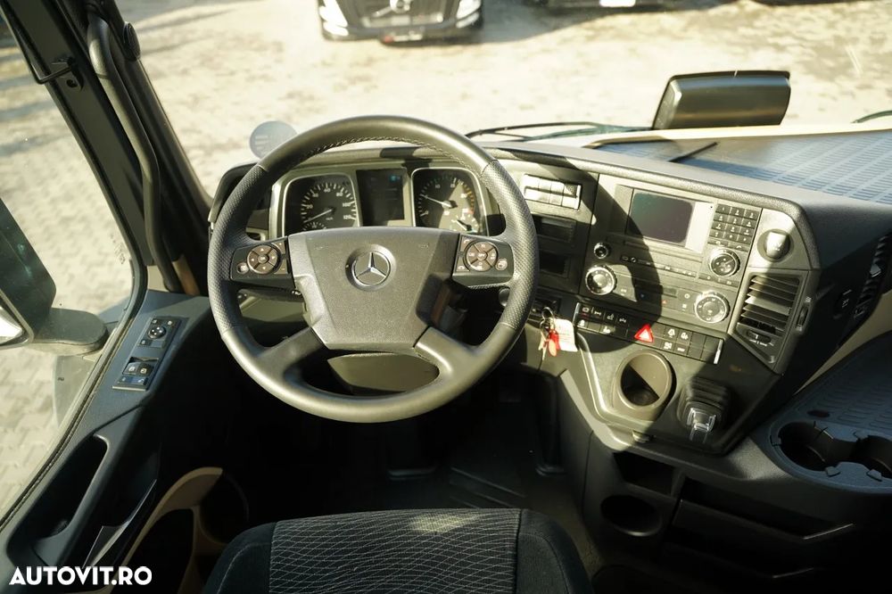 Mercedes-Benz ACTROS 2551 / TANDEM COMBINAT 120 M3 / TRAVERSĂ / RIDICATIVĂ / PUNTE RIDICATIVĂ / PODEA REZISTENTĂ - 33