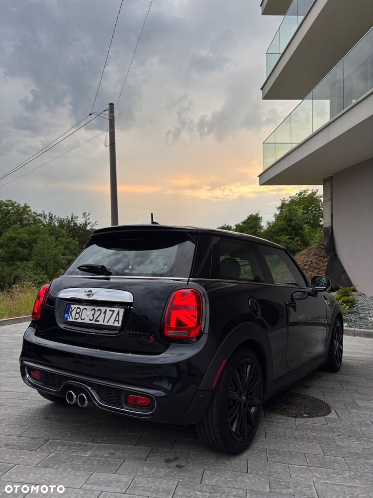 MINI Cooper S Sidewalk Trim - 5