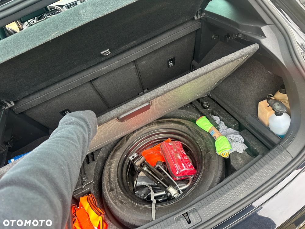 Volkswagen Tiguan 2.0 TDI SCR R-Line - 11