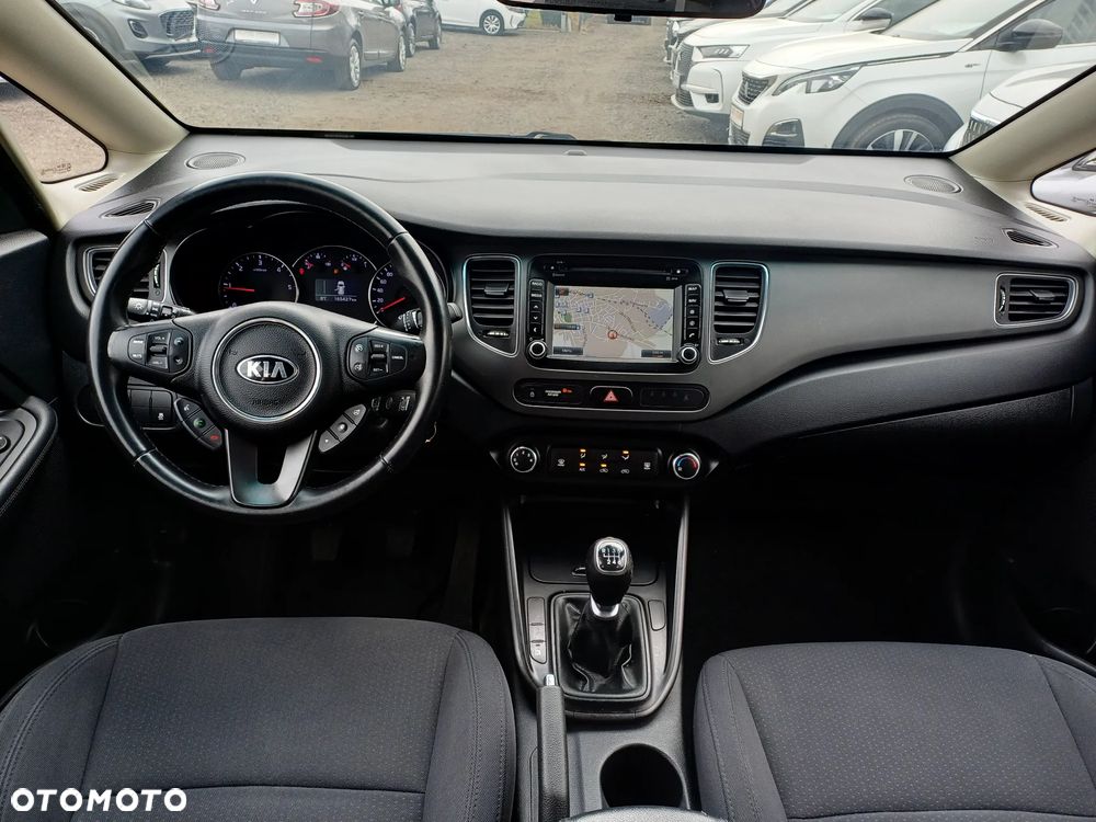 Kia Carens 1.7 CRDi 115 Dream Team Edition - 20