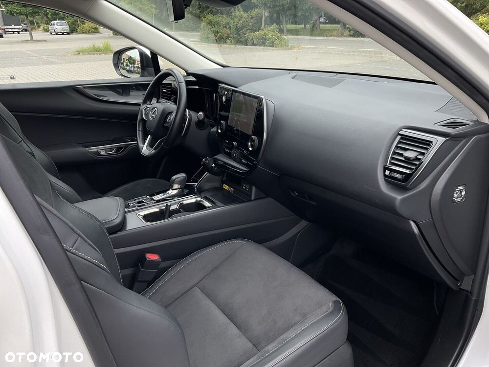 Lexus NX 350h Elegance AWD - 19