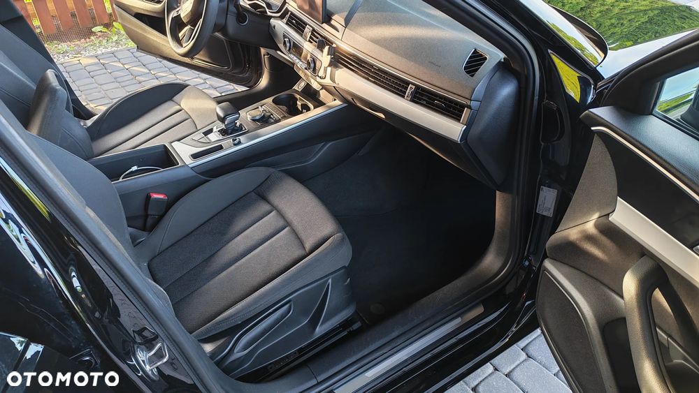 Audi A4 Avant 2.0 TDI S tronic - 17