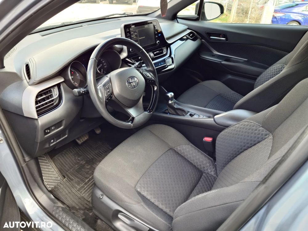 Toyota C-HR 1.8 HSD 4x2 CVT C-enter - 10