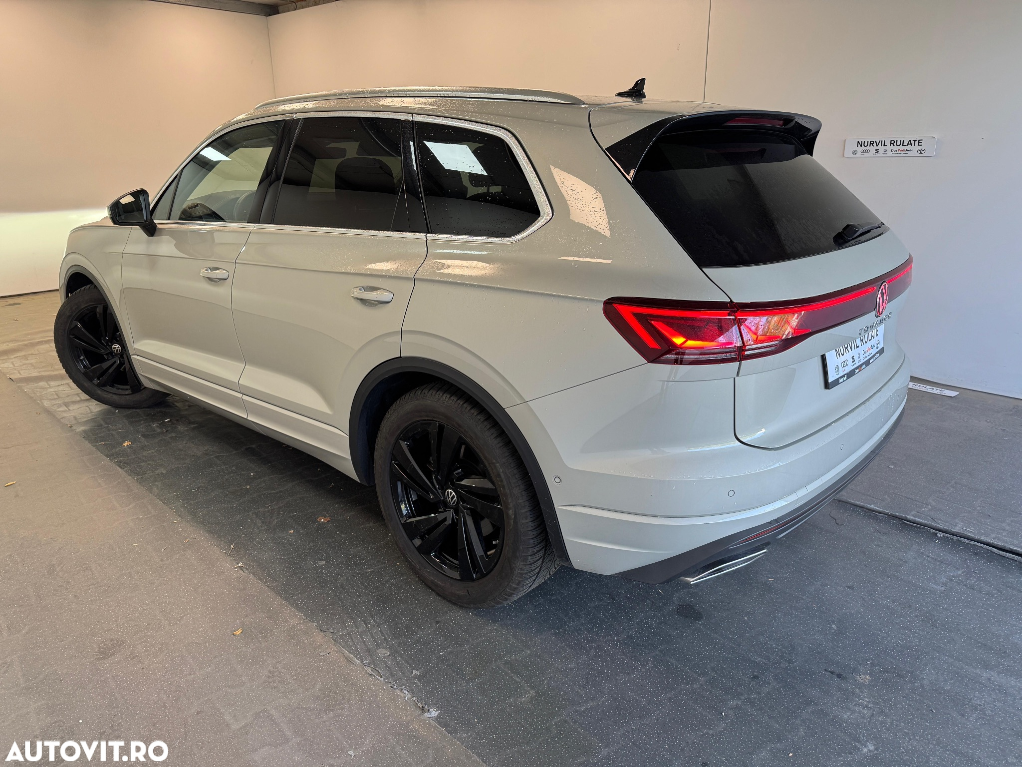 Volkswagen Touareg 3.0 V6 TDI 4Motion DPF Automatik Elegance - 27