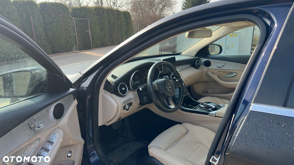 Mercedes-Benz Klasa C 300 7G-TRONIC Avantgarde - 7