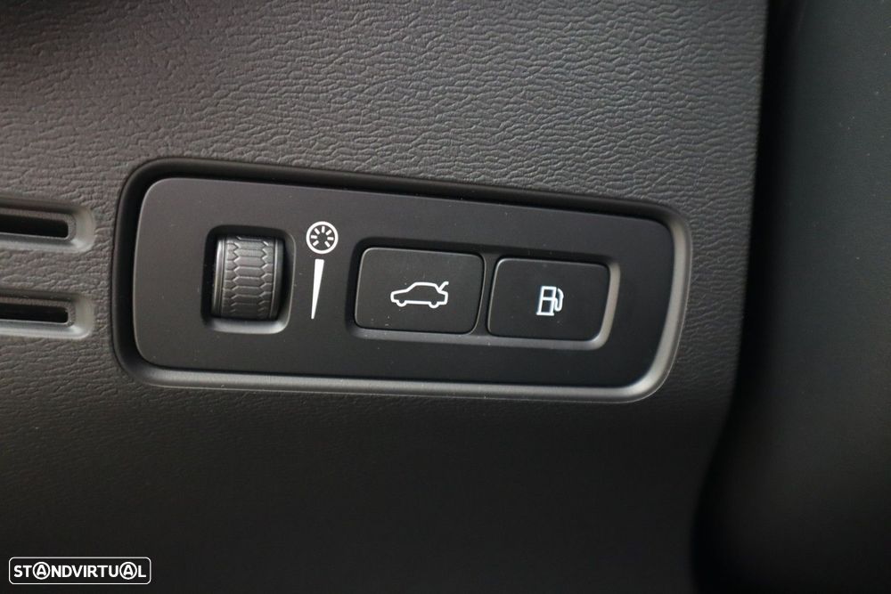 Volvo XC 40 1.5 T4 PHEV Inscription Expression - 29