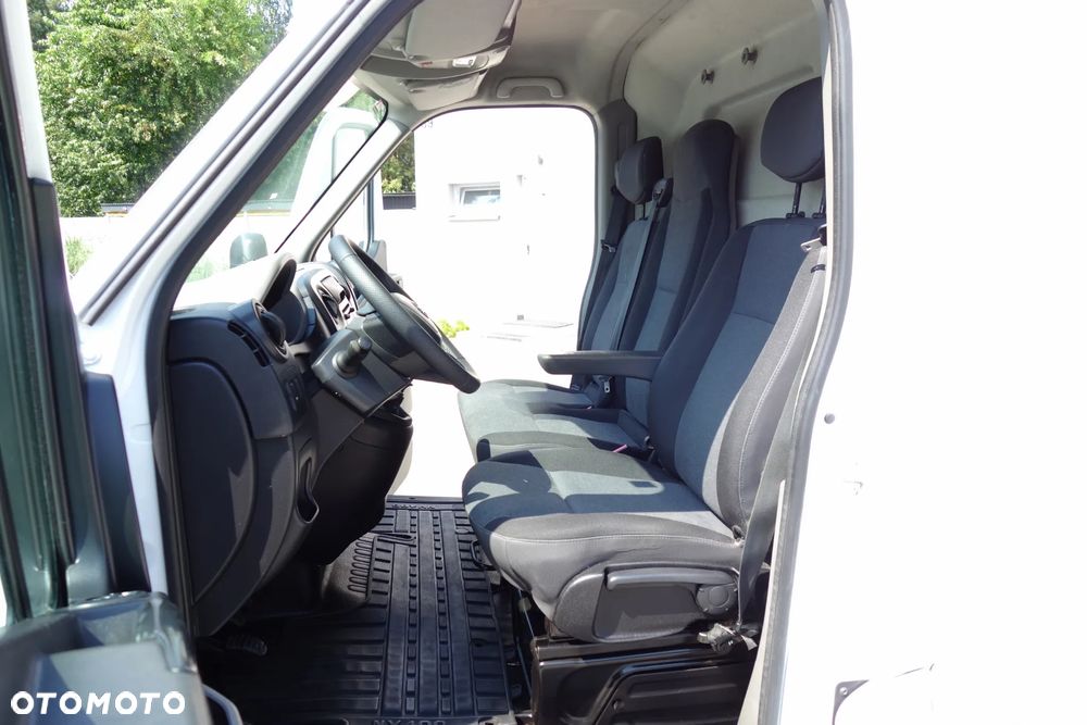 Renault Master 2.3 DCI 110 KM  L1H1  Zabudowa Klima - 6