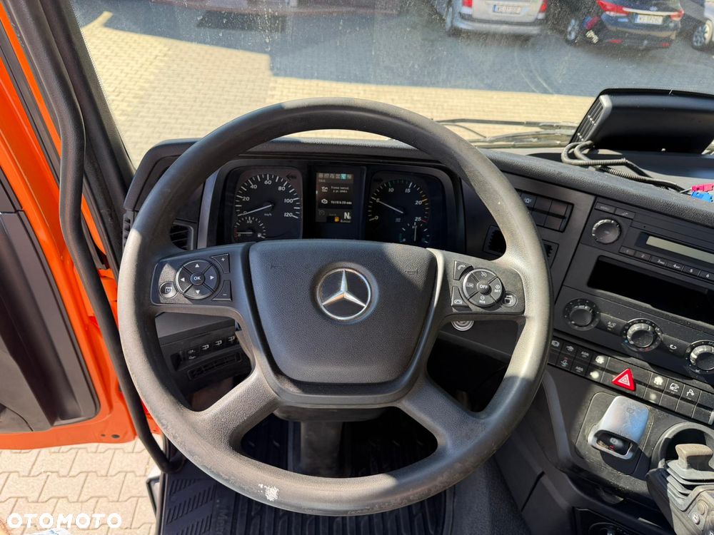 Mercedes-Benz Arocs 3242 - 16