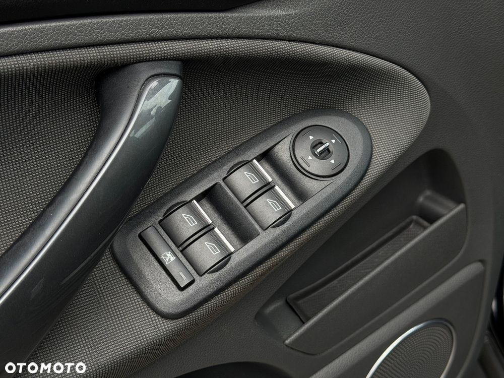 Ford Kuga 2.0 TDCi Titanium FWD - 8