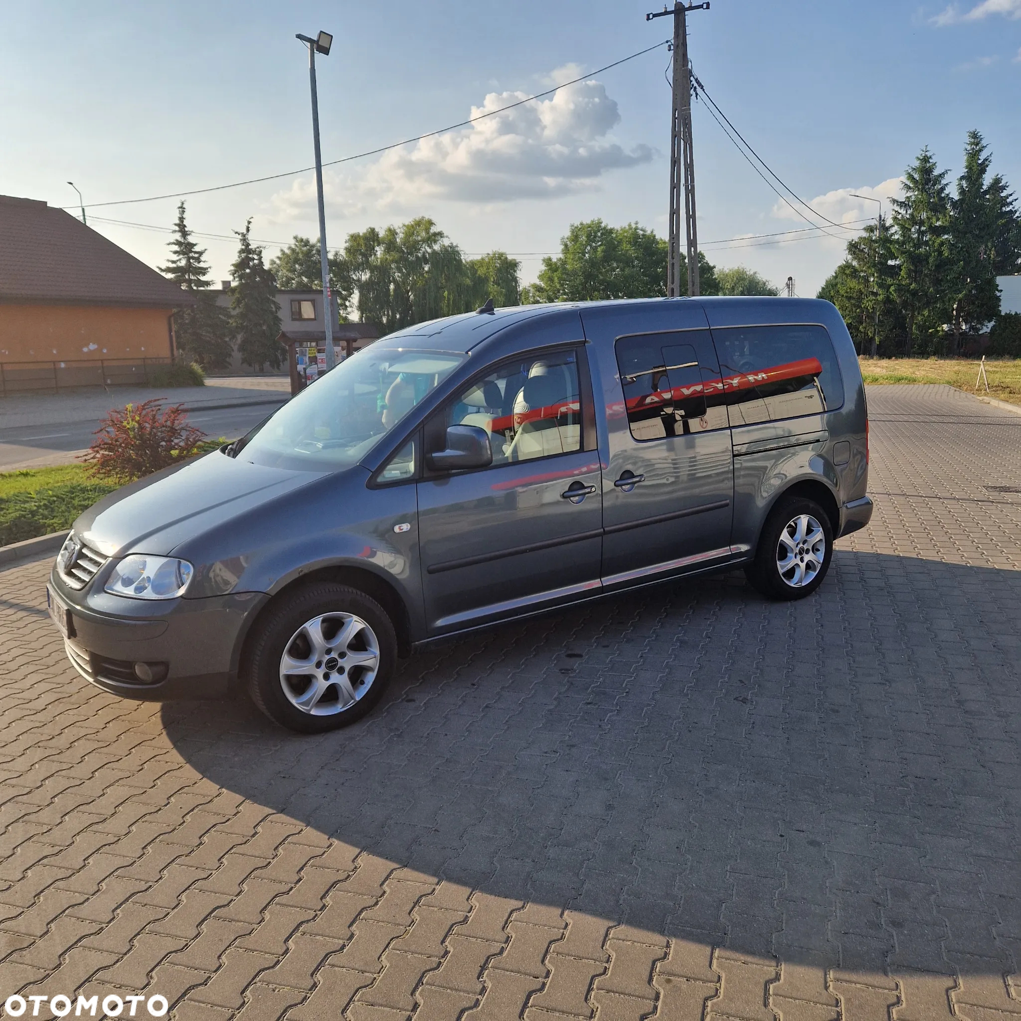 Volkswagen Caddy Maxi 2.0 TDI Life Mixt - 4