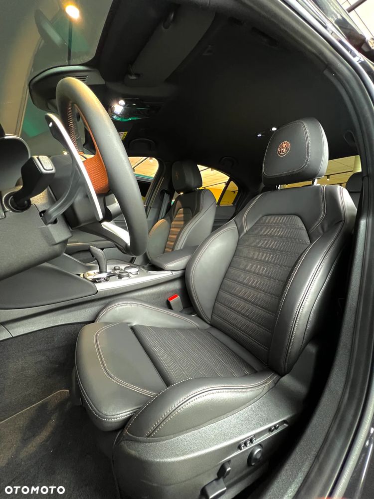 Alfa Romeo Giulia 2.0 Turbo Veloce Q4 - 10