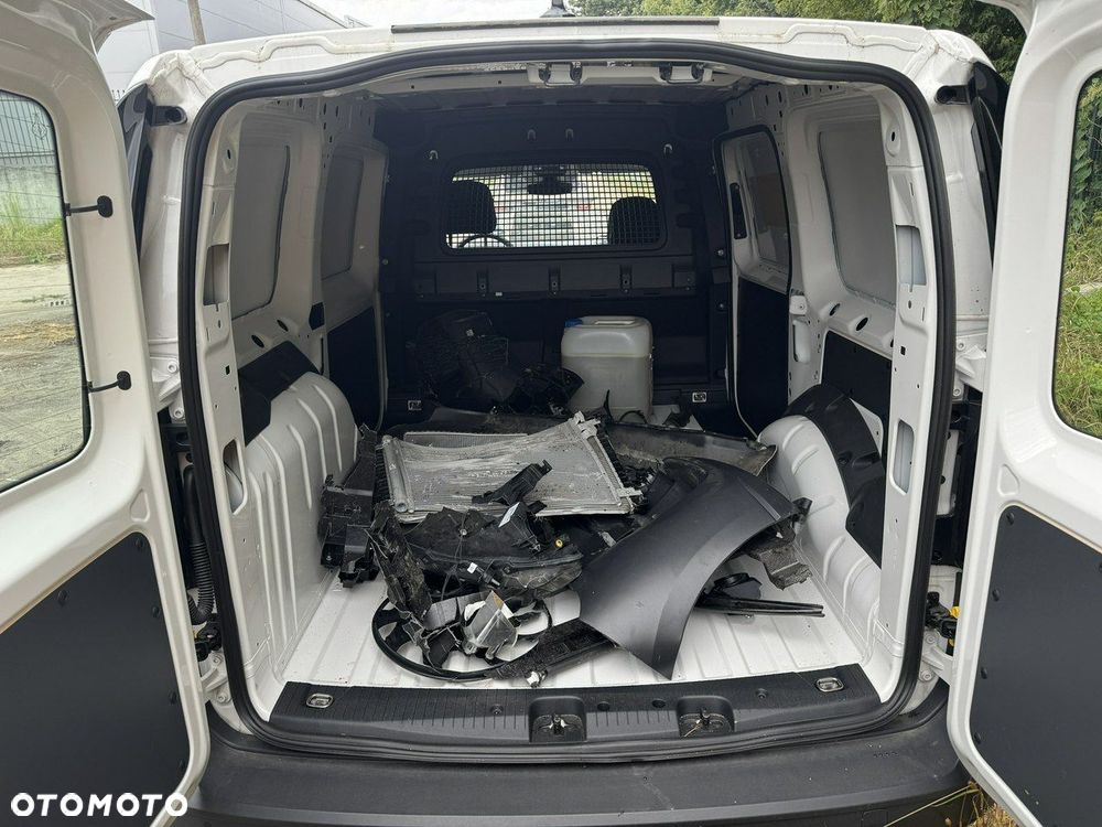 Volkswagen Caddy - 8
