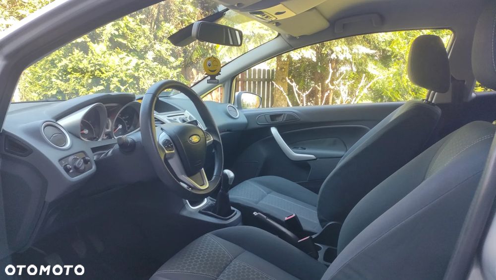 Ford Fiesta 1.4 Ghia - 16