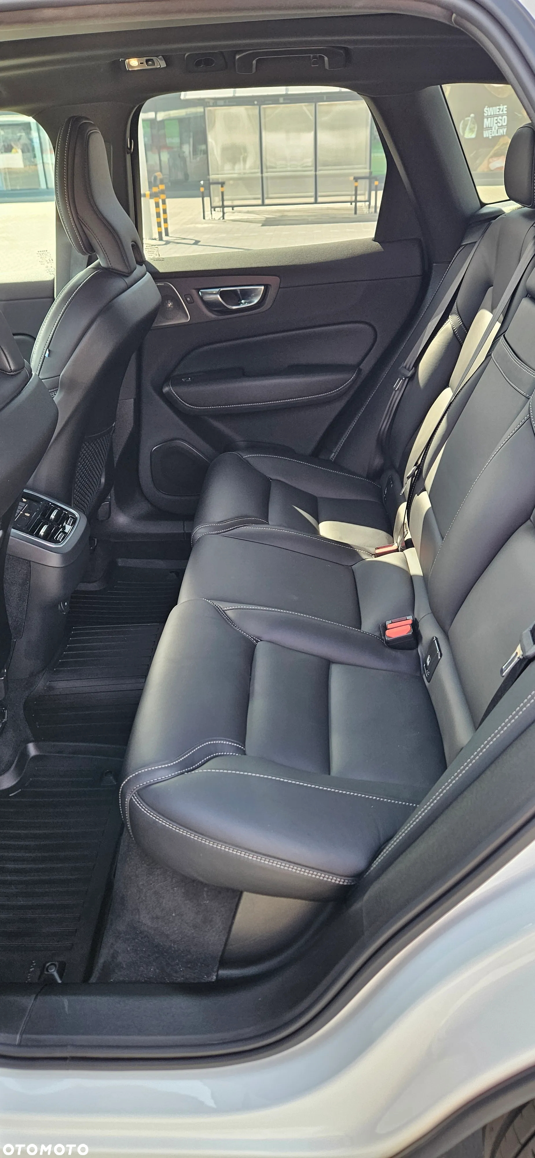 Volvo XC 60 B4 B R-Design - 20