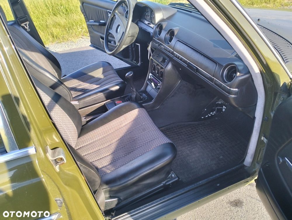 Mercedes-Benz W123 - 4