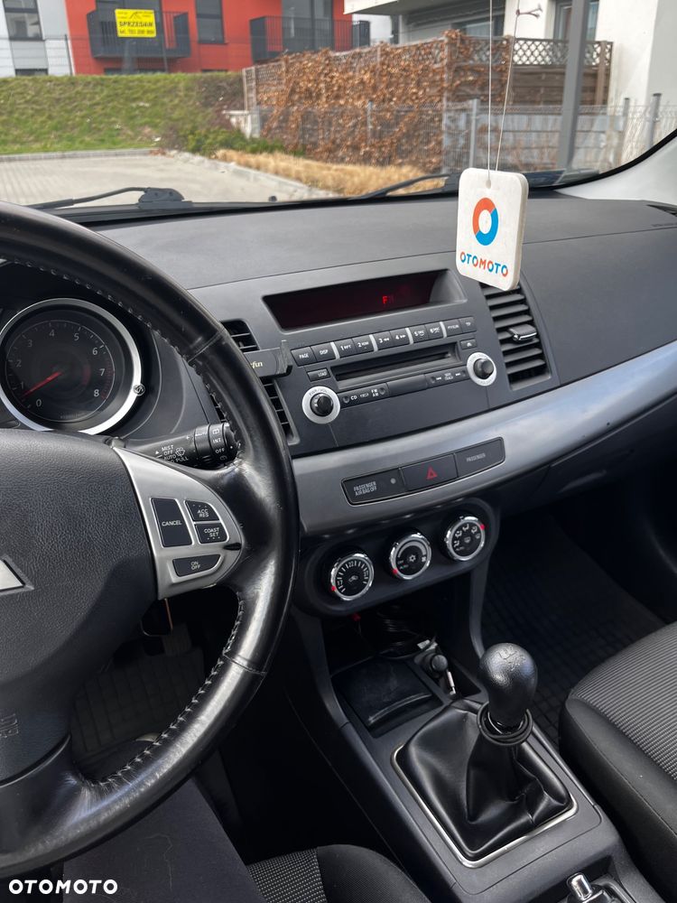 Mitsubishi Lancer 1.8 Intense - 8