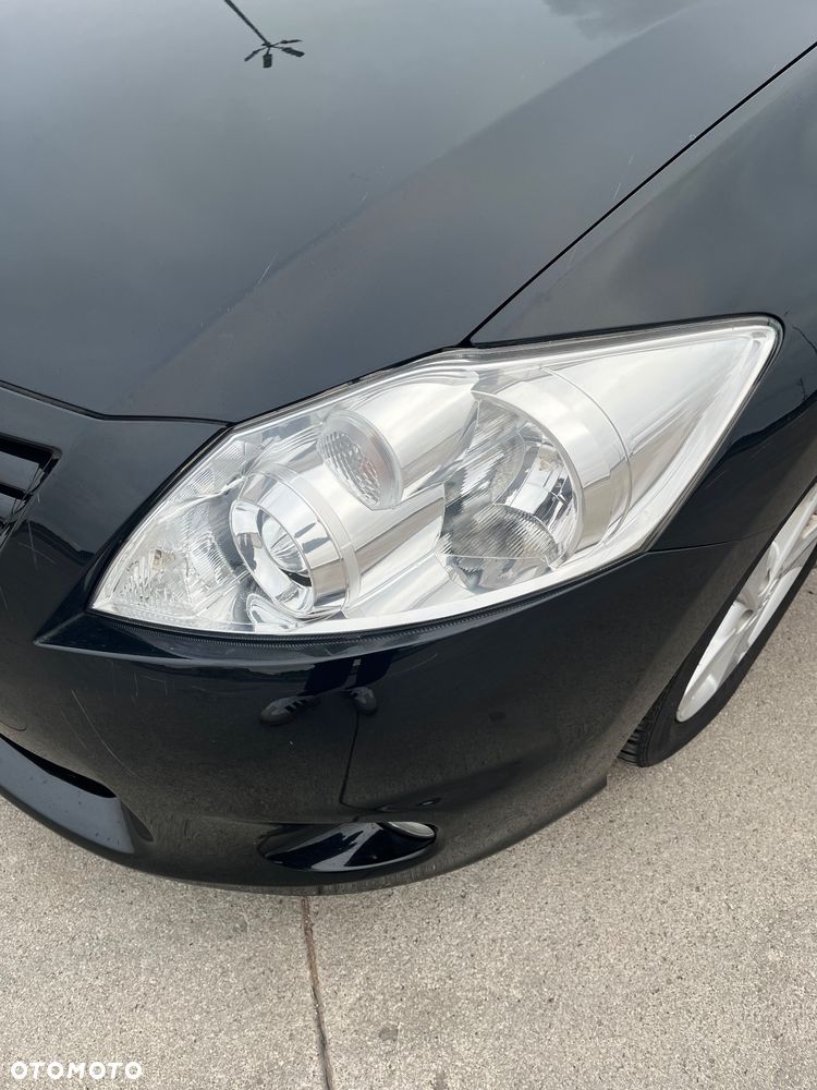 Toyota Auris 1.33 VVT-i - 35