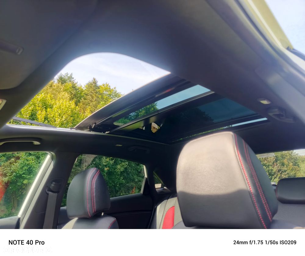 Hyundai i30 1.6 GDI Turbo Luxury - 9