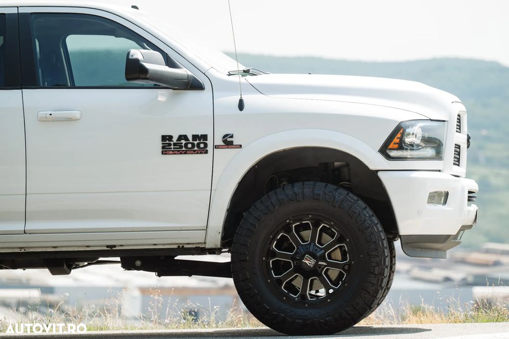 Dodge RAM - 16