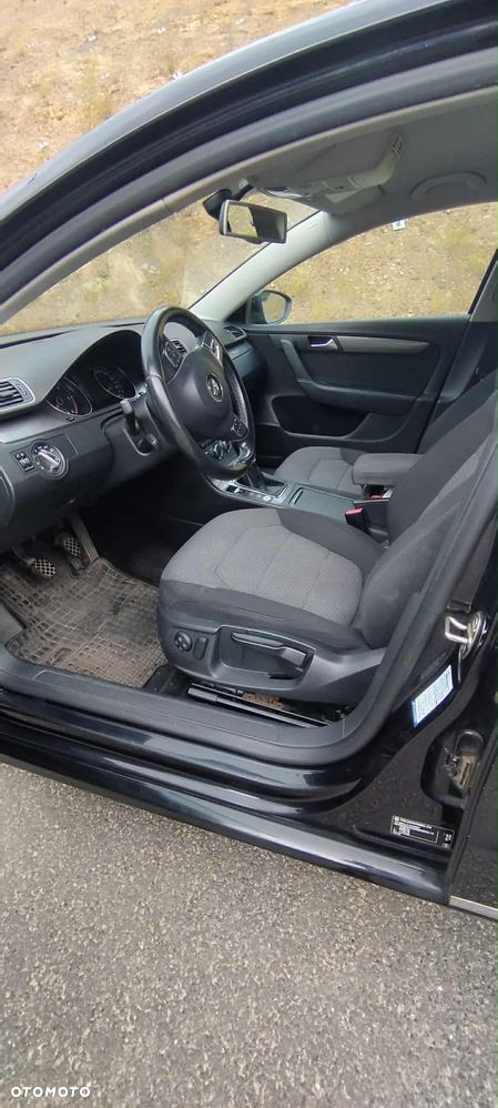 Volkswagen Passat 2.0 TDI Comfortline - 10