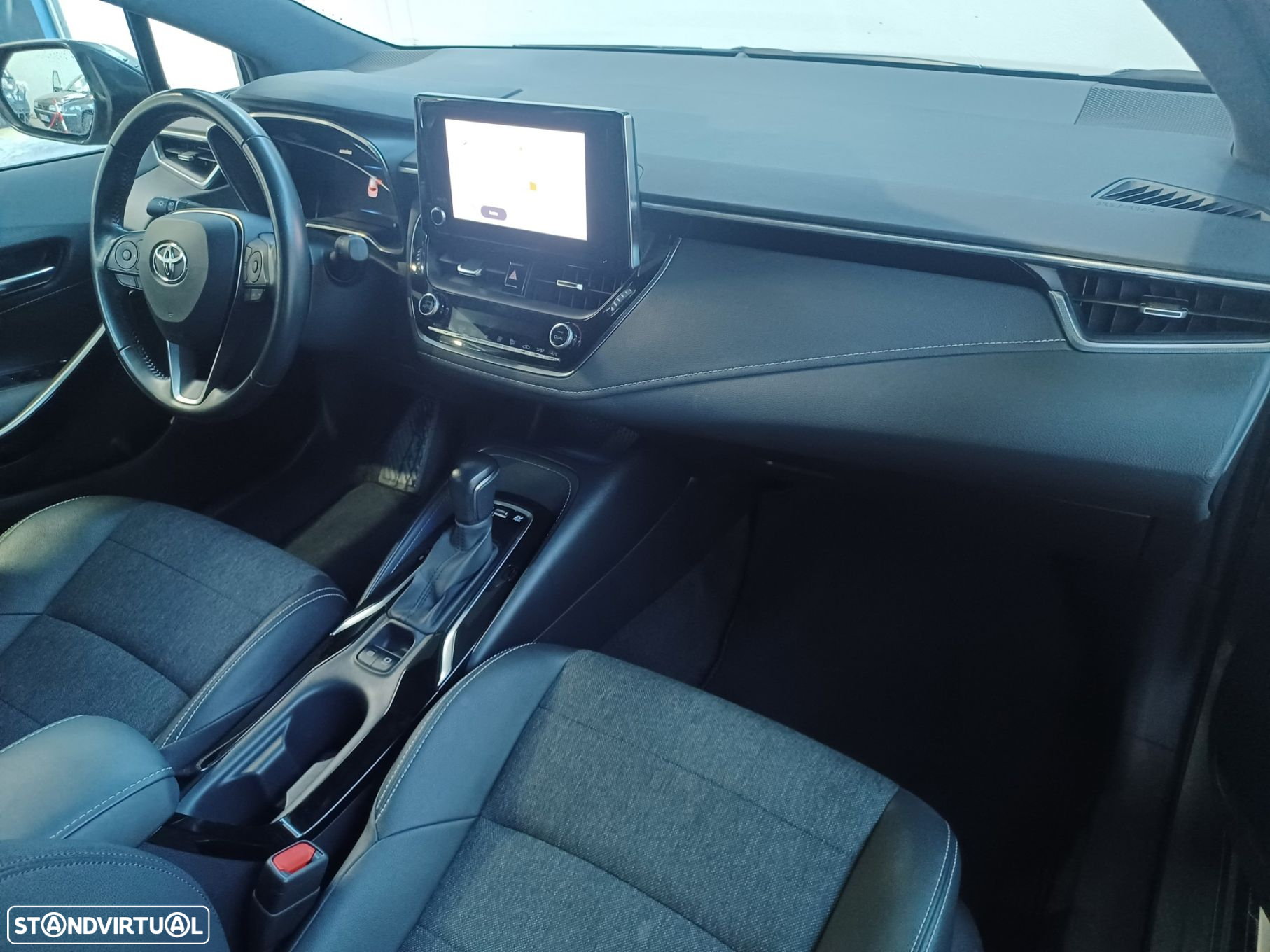 Toyota Corolla Touring Sports 1.8 Hybrid Comfort+P.Sport - 18
