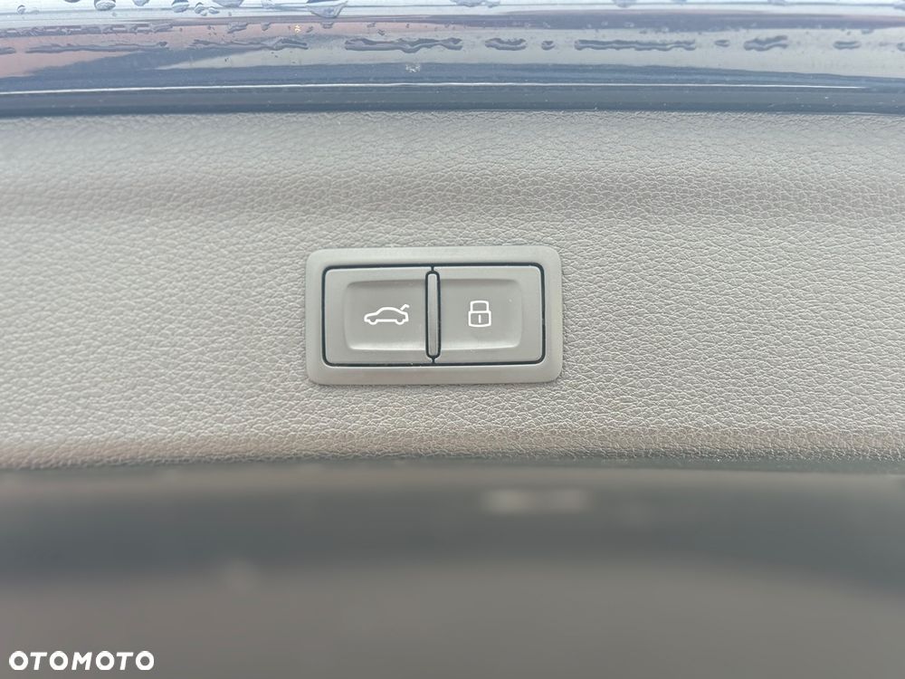 Audi Q3 35 TDI S-Line S tronic - 32