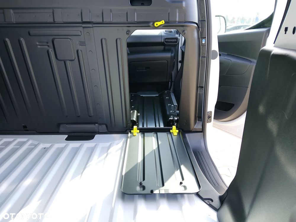 Peugeot PARTNER - 11