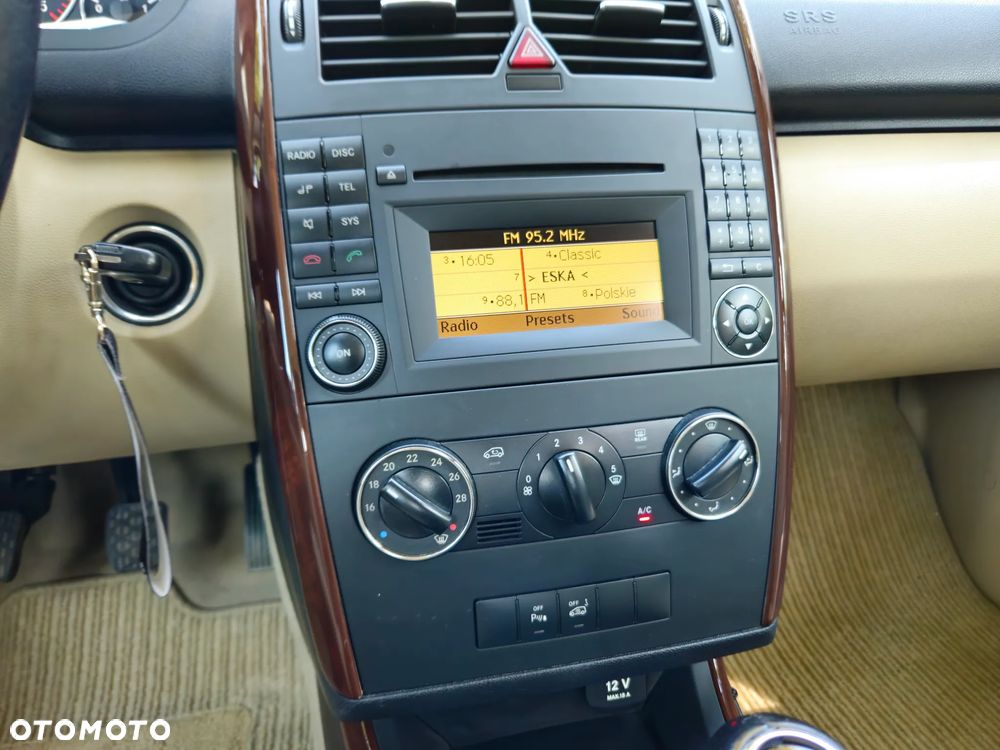 Mercedes-Benz Klasa A 180 CDI Elegance - 22