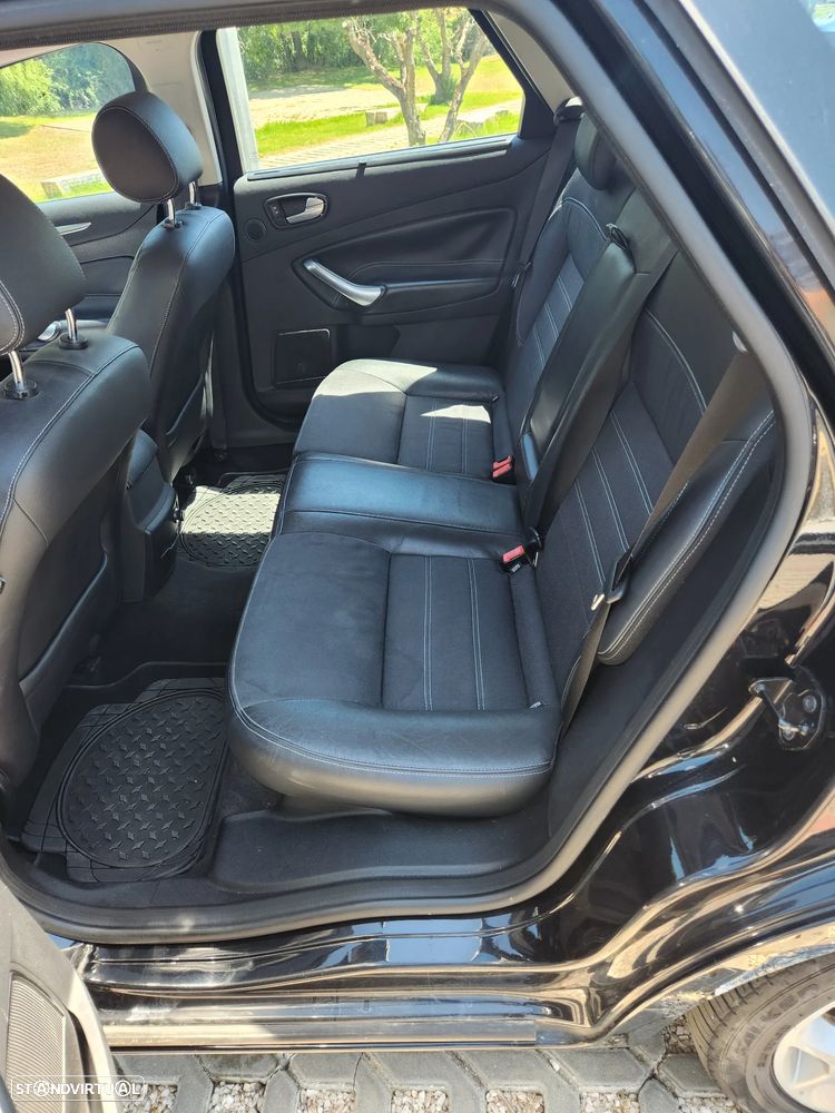 Ford Mondeo SW 1.8 TDCi Titanium - 14
