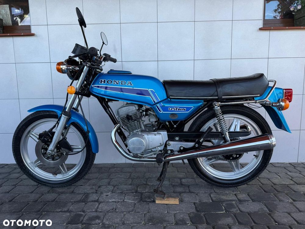 Honda CB - 2