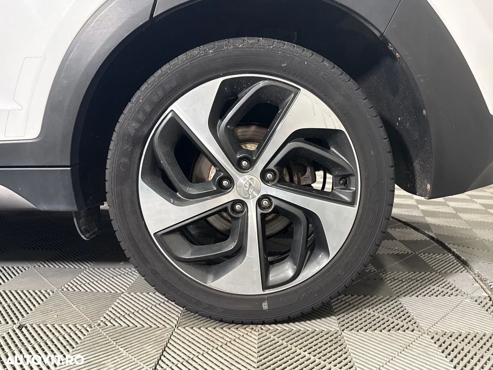 Hyundai Tucson - 14