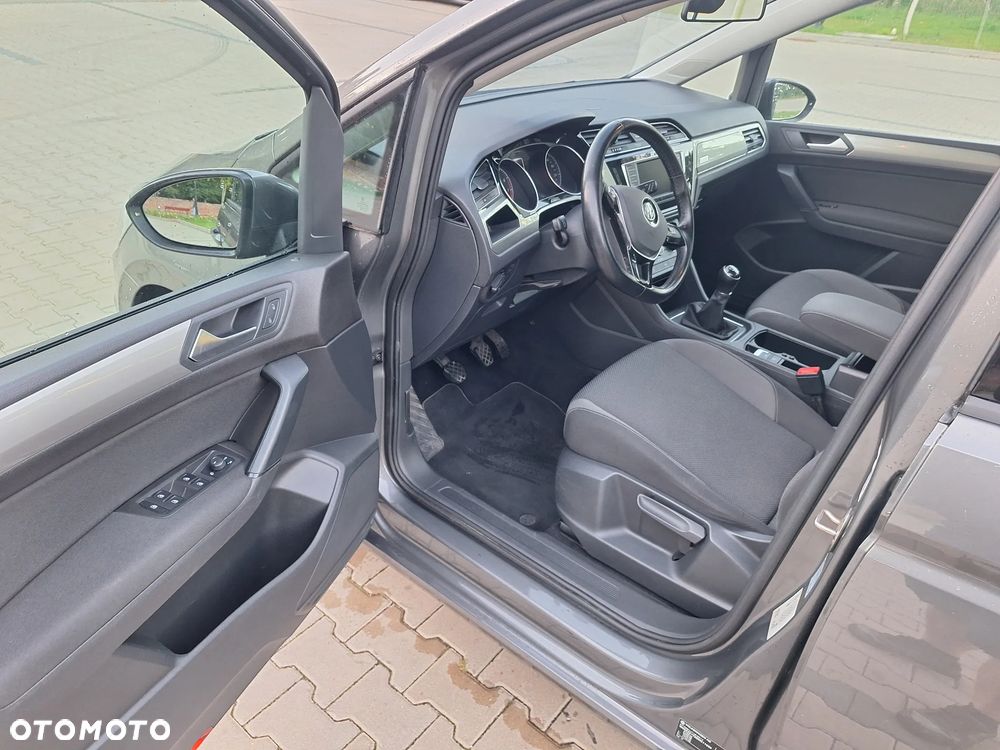 Volkswagen Touran 1.2 TSI (BlueMotion Technology) SOUND - 9